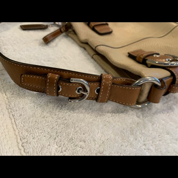 Coach Handbag. No. M05S-3769. Gently used - Picture 9 of 14